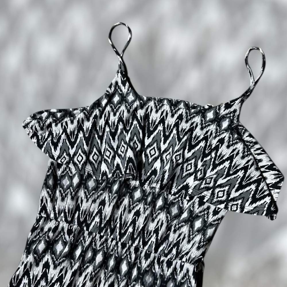 Women’s Summer Black and White Pencil Dress - Picture 2 of 8